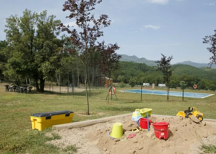 Camping Macanet De Cabrenys 캠프장 마카네트데카브레니스